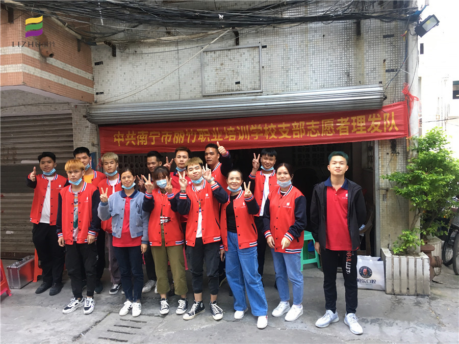 爺爺奶奶的理發(fā)問題，我們承包啦