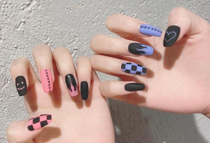 學(xué)美甲師必學(xué)技術(shù)，看南寧美甲學(xué)校哪家專業(yè)