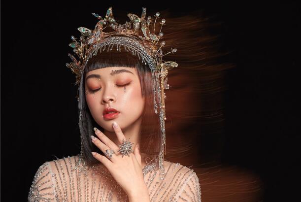 輕奢復(fù)古造型