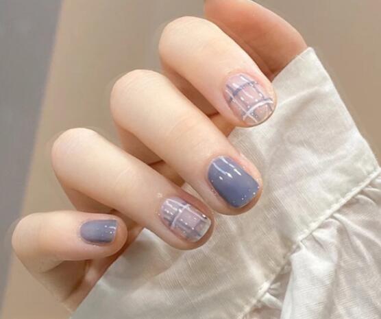 指甲油不卸可繼續(xù)涂嘛？快來看看南寧美甲培訓班怎么說
