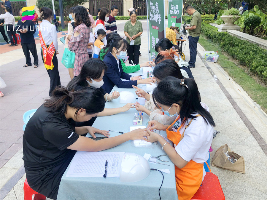 南寧美甲公益活動外出實踐，收獲好評