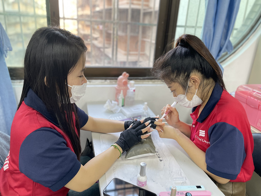 如何洗掉指甲油的辦法，廣西美甲進修課程