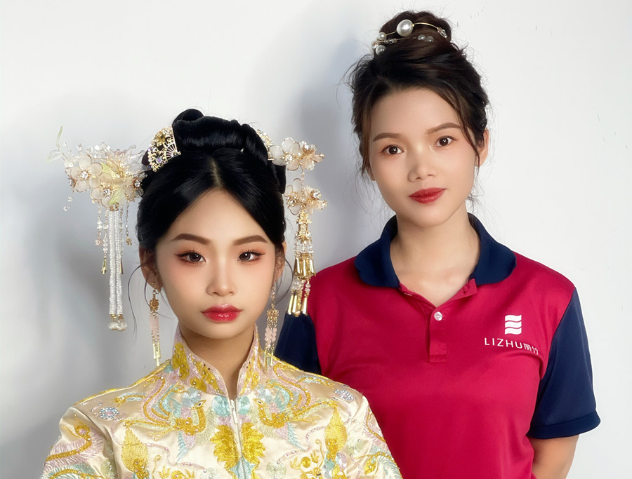 南寧化妝職業(yè)學(xué)?；瘖y學(xué)習(xí)心得