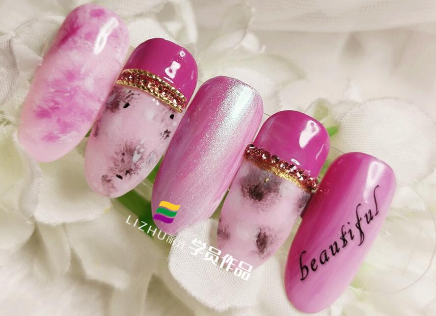 美甲暈染糊成團(tuán)的原因，南寧美甲培訓(xùn)課程講解