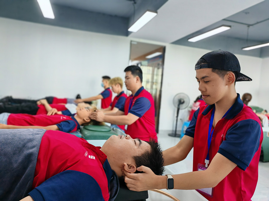 如何養(yǎng)成好秀發(fā)？廣西美發(fā)養(yǎng)發(fā)護(hù)發(fā)培訓(xùn)教你