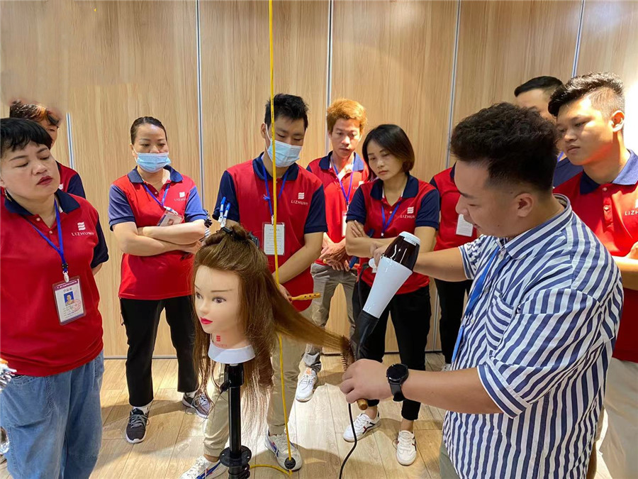 1734186088661249.jpg 0.jpg