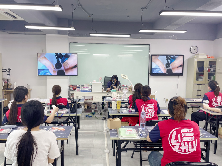 南寧美甲培訓(xùn)速成：光療甲知識問答（中）