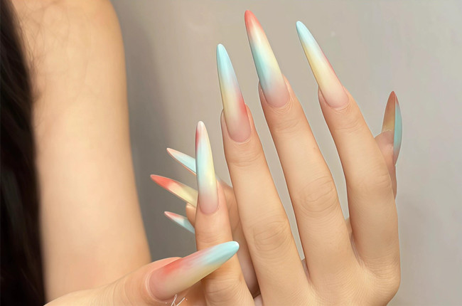 在逃公主美甲，南寧美甲造型設(shè)計學(xué)校推薦
