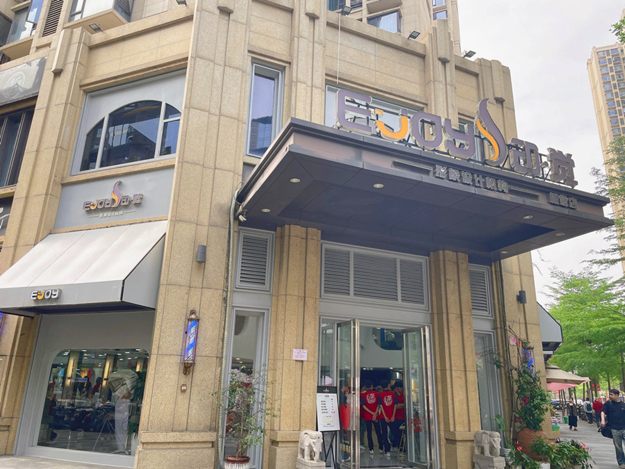 有圖有真相！南寧美發(fā)畢業(yè)就業(yè)到店參觀