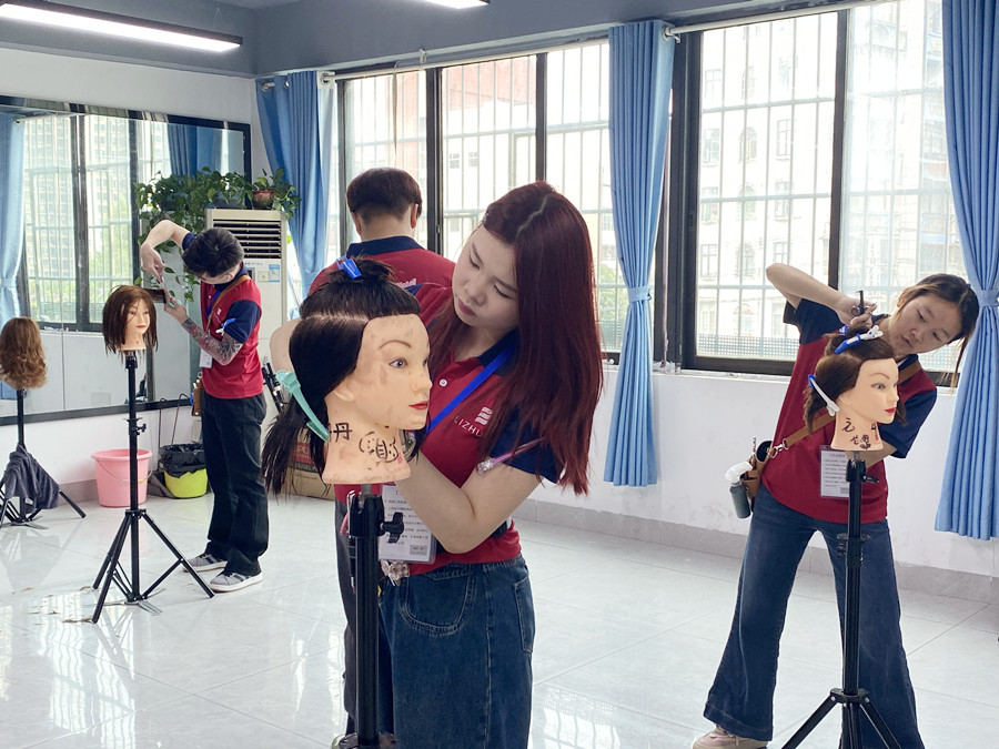 三角形堆積重量，南寧美發(fā)學(xué)校課程