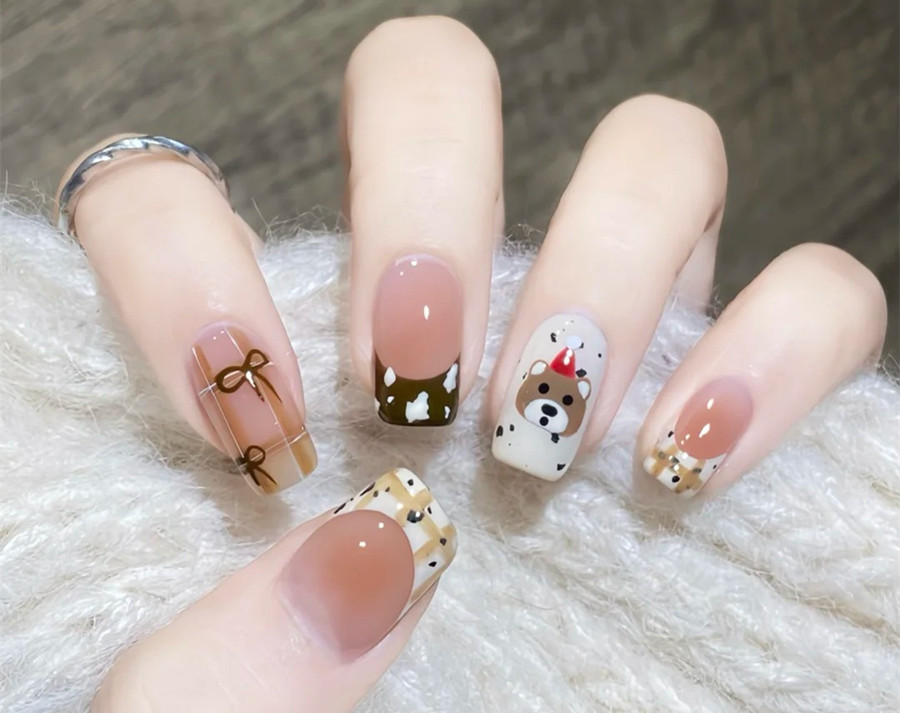 格紋小熊美甲教程，南寧市學(xué)美甲