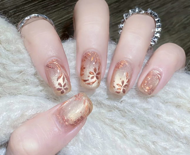 手繪金色琺瑯花美甲，0基礎(chǔ)學(xué)美甲南寧