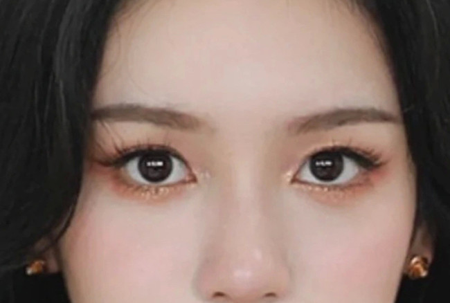 富家千金眼妝調(diào)整思路，化妝入門初學(xué)者教程