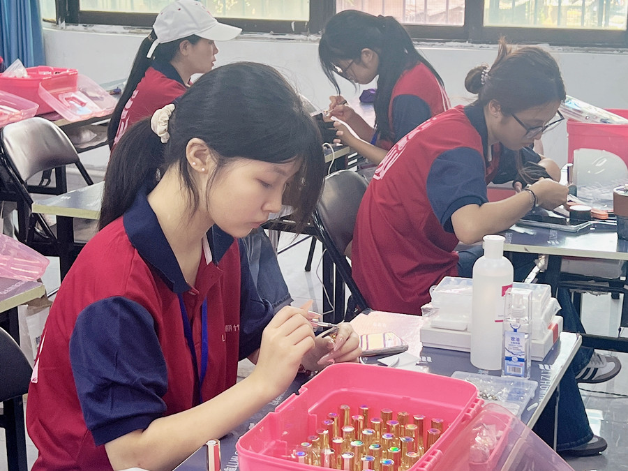 單色美甲練習(xí)，南寧美甲課堂隨拍