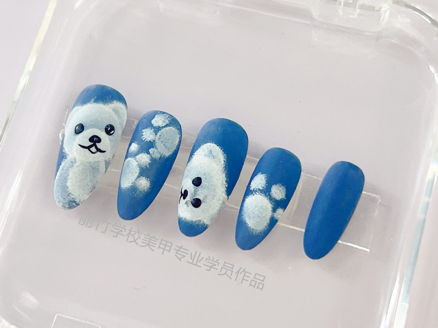 輕松熊美甲，南寧美甲訓(xùn)練課堂作品