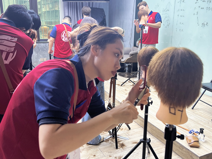 美發(fā)新手核心技術(shù)點，廣西剪發(fā)造型學(xué)校分享